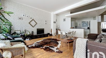 Appartement 6 pièces de 138 m² à Paris (75010)