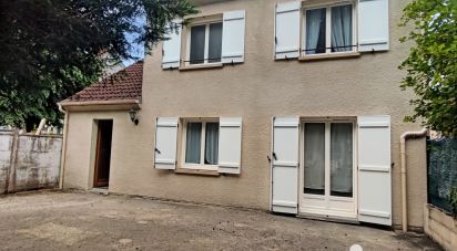 Maison 5 pièces de 105 m² à Clichy-sous-Bois (93390)