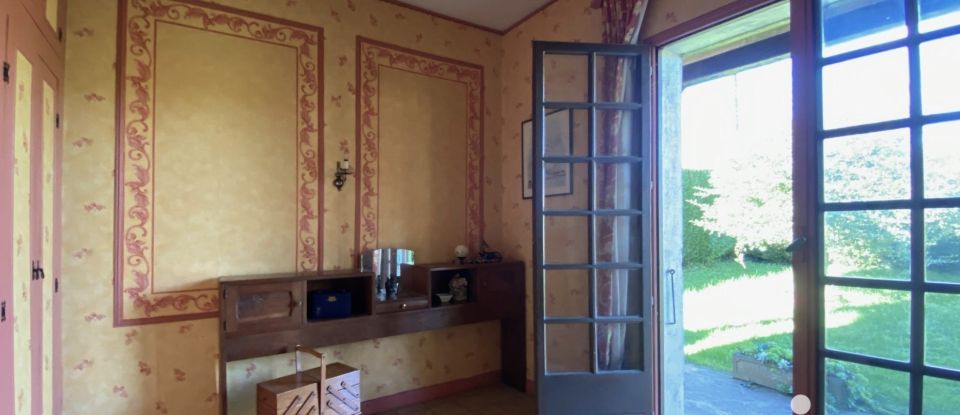 House 6 rooms of 148 m² in Puymoyen (16400)