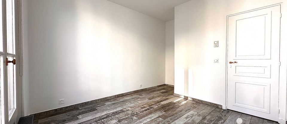 Appartement 4 pièces de 122 m² à Paris (75016)