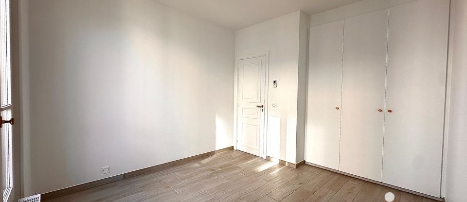 Apartment 4 rooms of 122 m² in Paris (75016)