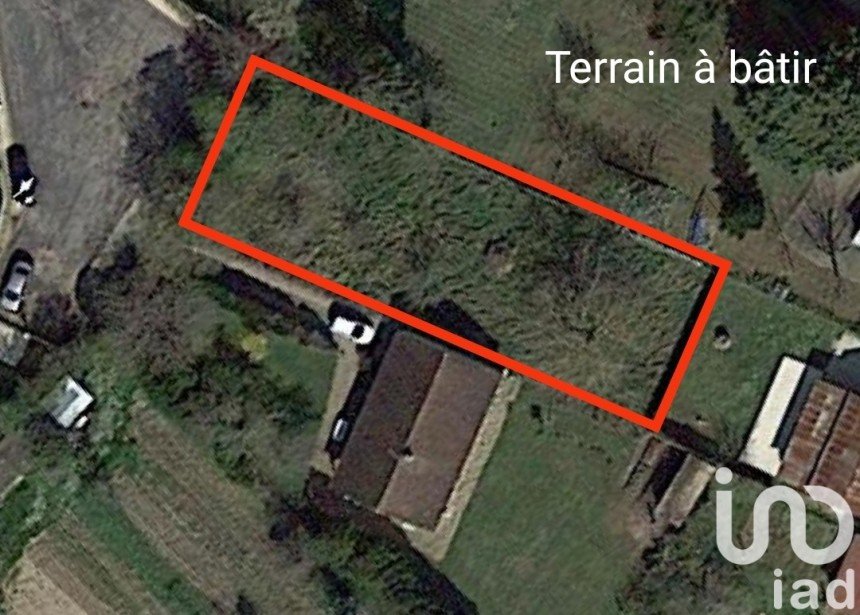 Land of 682 m² in Villeneuve-sur-Yonne (89500)