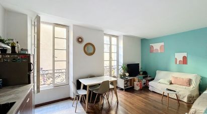 Appartement 3 pièces de 49 m² à Marseille (13002)