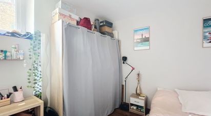 Appartement 3 pièces de 49 m² à Marseille (13002)