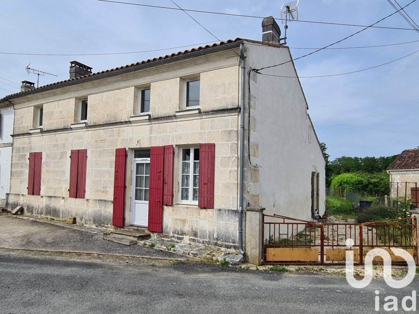 Traditional house 5 rooms of 142 m² in Les Essards (17250)