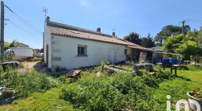 Traditional house 5 rooms of 142 m² in Les Essards (17250)