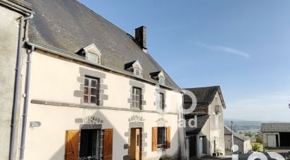 Village house 6 rooms of 207 m² in Herment (63470)