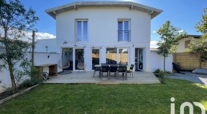 Maison 5 pièces de 105 m² à Saint-Vincent-de-Tyrosse (40230)