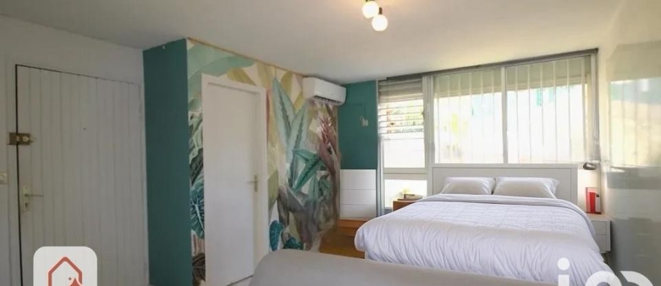 Studio 1 room of 27 m² in Le Gosier (97190)