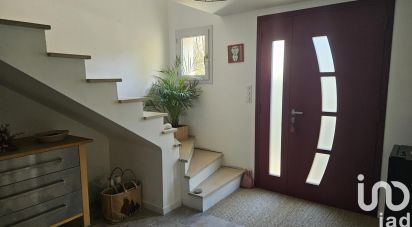 House 5 rooms of 121 m² in Saintes (17100)