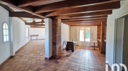 Maison traditionnelle 6 pièces de 196 m² à Gaillac (81600)