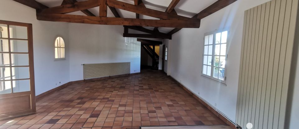 Maison traditionnelle 6 pièces de 196 m² à Gaillac (81600)