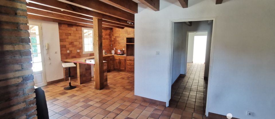 Maison traditionnelle 6 pièces de 196 m² à Gaillac (81600)