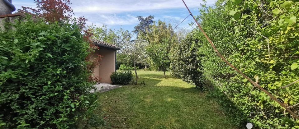 Maison traditionnelle 6 pièces de 196 m² à Gaillac (81600)