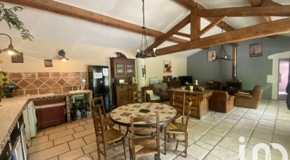 Traditional house 4 rooms of 106 m² in Saint-Rémy-de-Provence (13210)