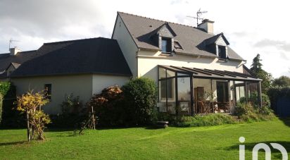 Traditional house 7 rooms of 117 m² in Dinard (35800)