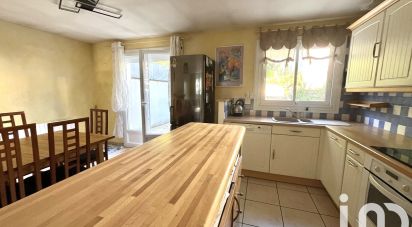 Traditional house 6 rooms of 160 m² in Linas (91310)