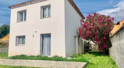 House 8 rooms of 160 m² in Marseille (13015)