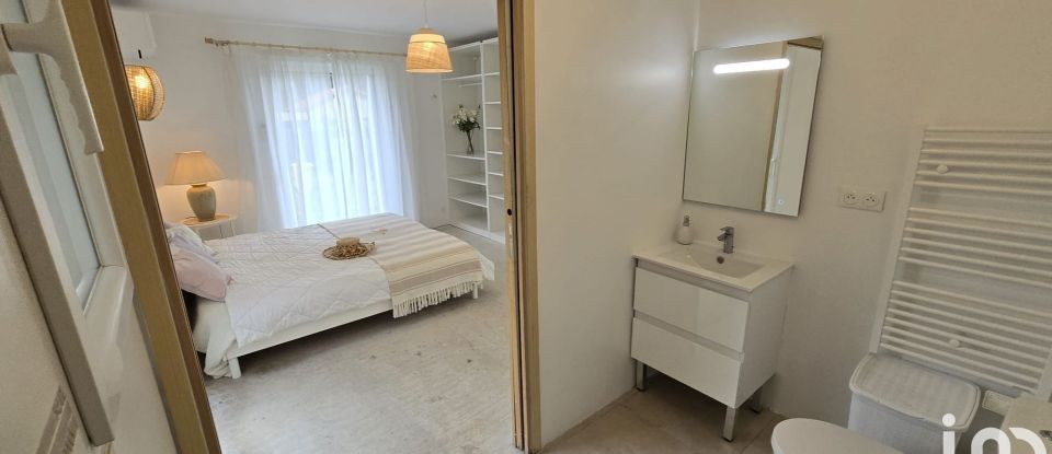 House 8 rooms of 160 m² in Marseille (13015)