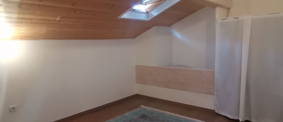 Pavillon 5 pièces de 160 m² à - (73220)