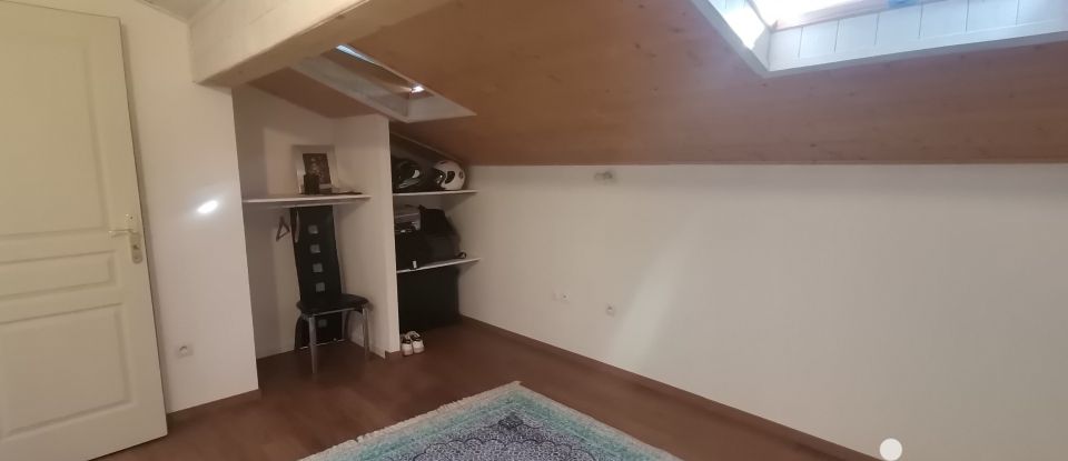 Pavillon 5 pièces de 160 m² à - (73220)