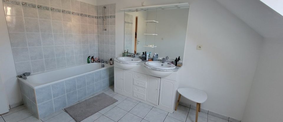 Maison 4 pièces de 90 m² à Saint-Ouen (41100)