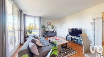 Apartment 3 rooms of 72 m² in Élancourt (78990)