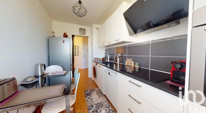 Appartement 3 pièces de 72 m² à Élancourt (78990)