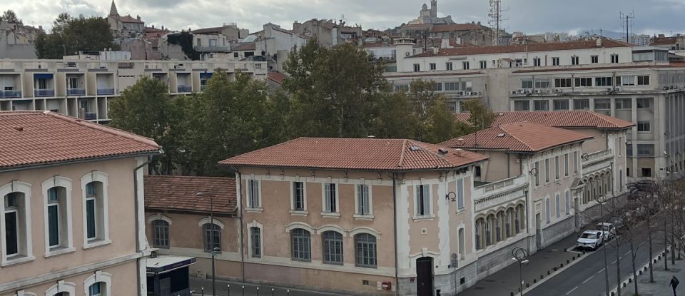 Apartment 4 rooms of 86 m² in Marseille (13002)