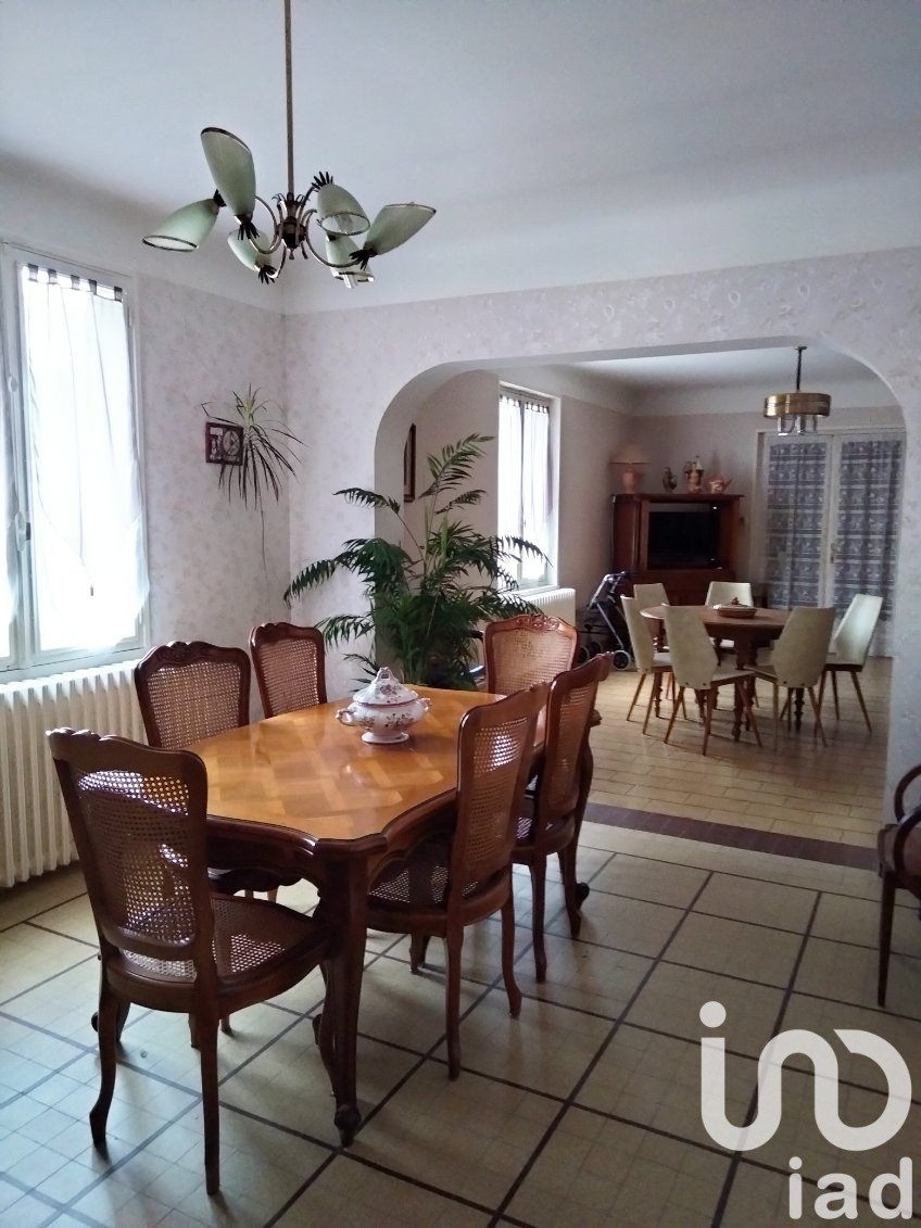 Village house 7 rooms of 145 m² in Cronat (71140)