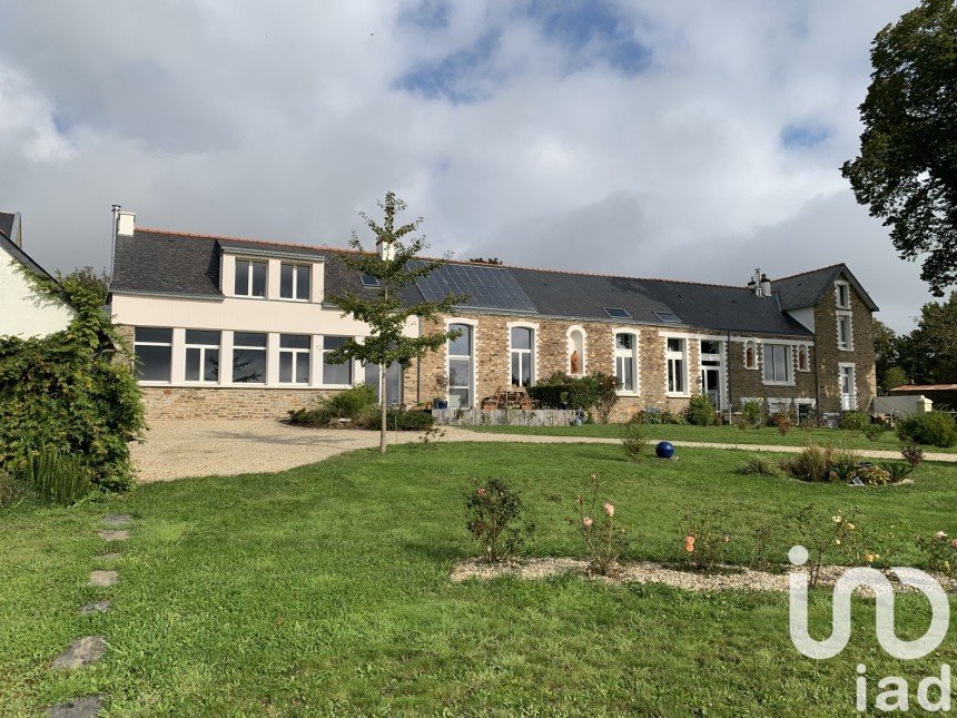 Mansion 11 rooms of 408 m² in Béganne (56350)