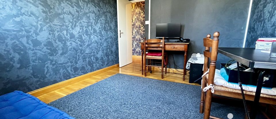 Appartement 4 pièces de 89 m² à Poitiers (86000)