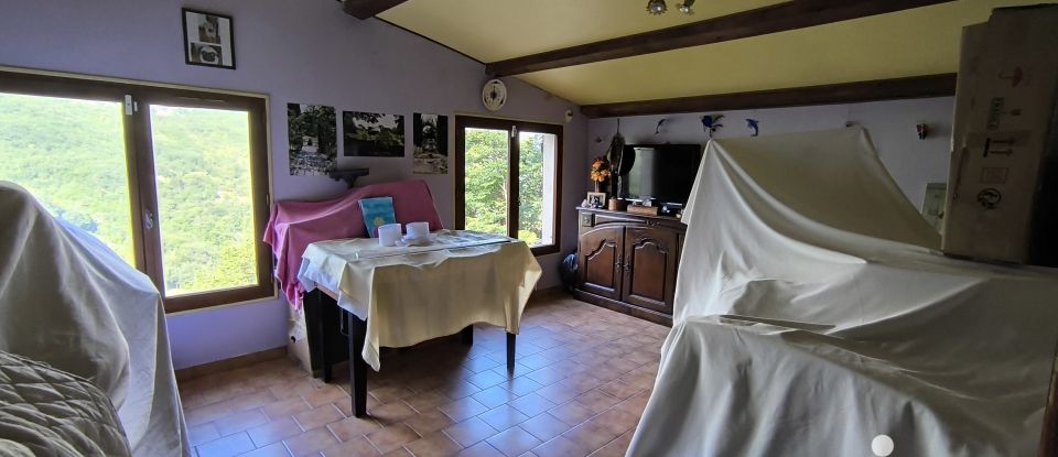 Traditional house 7 rooms of 160 m² in Castillon (06500)