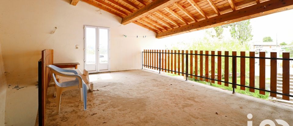 Ferme 8 pièces de 120 m² à Valprivas (43210)