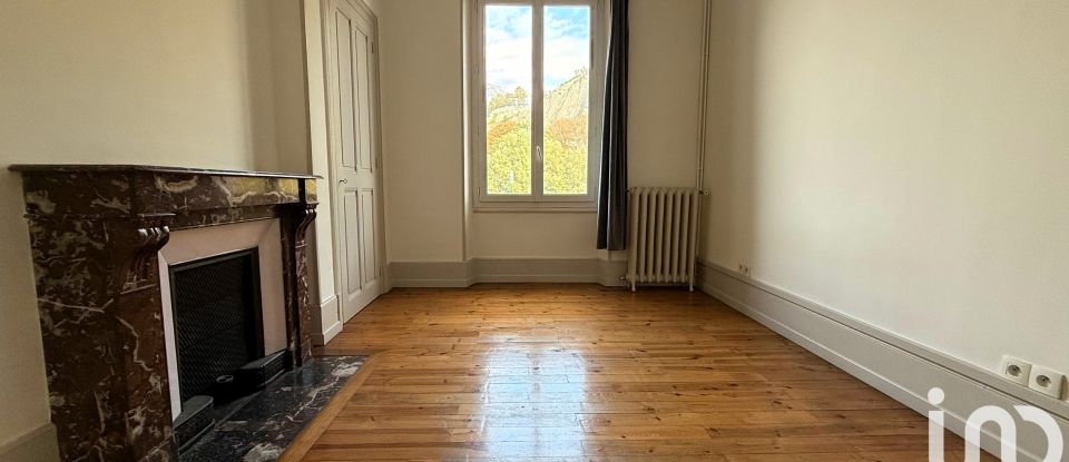 Appartement 3 pièces de 84 m² à Grenoble (38000)