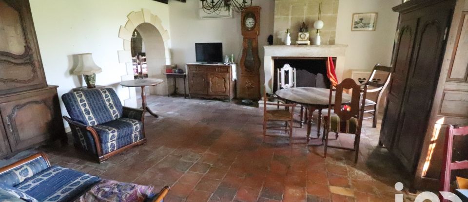 Country house 6 rooms of 137 m² in Montguyon (17270)