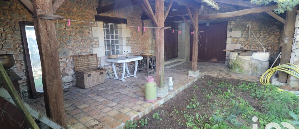 Country house 6 rooms of 137 m² in Montguyon (17270)