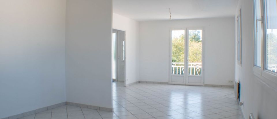 House 4 rooms of 97 m² in La Jarne (17220)