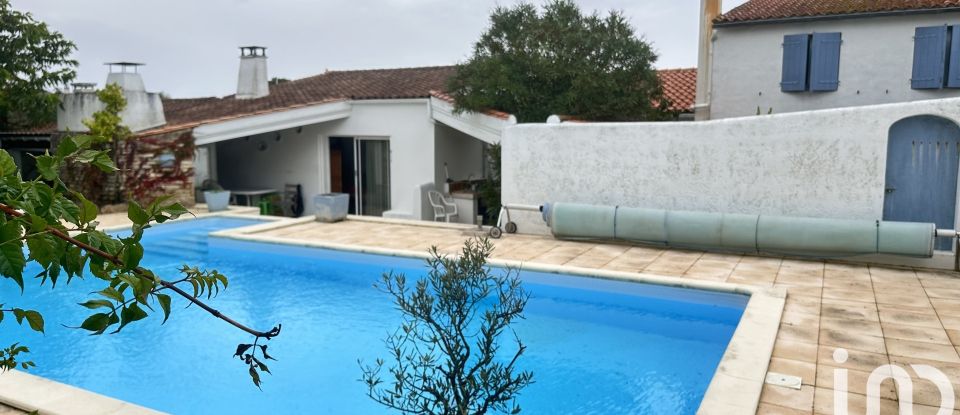 House 9 rooms of 174 m² in La Flotte (17630)