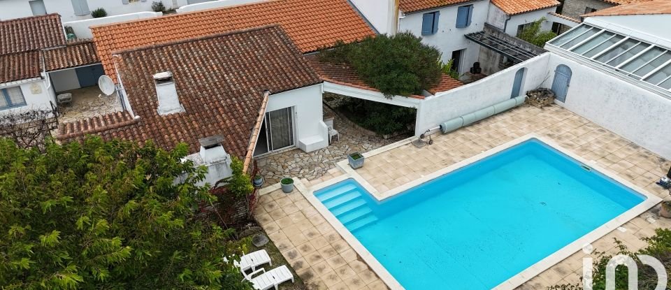 House 9 rooms of 174 m² in La Flotte (17630)