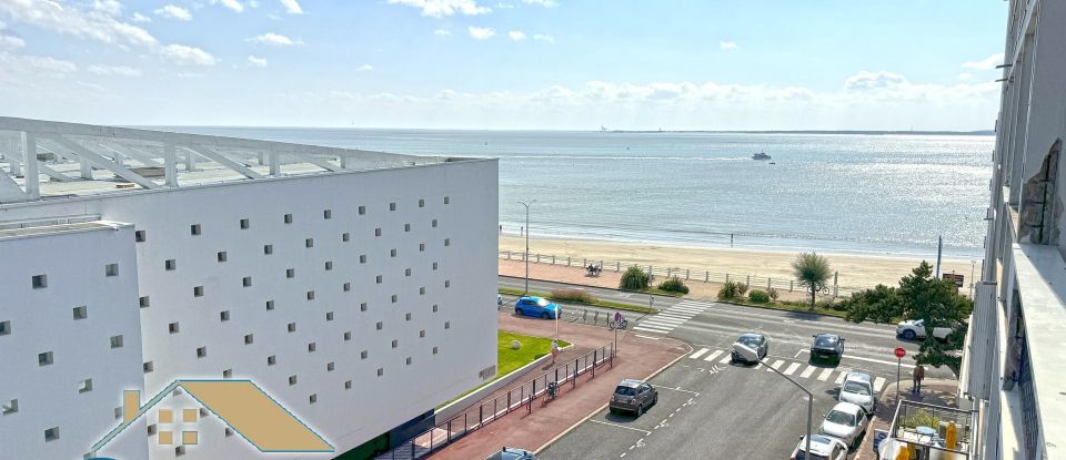 Apartment 2 rooms of 39 m² in Royan (17200)