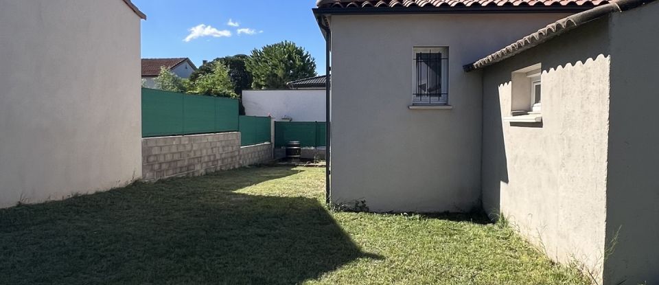 House 4 rooms of 95 m² in Alès (30100)