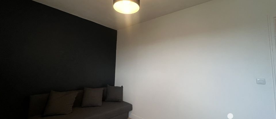 Appartement 3 pièces de 65 m² à Reims (51100)