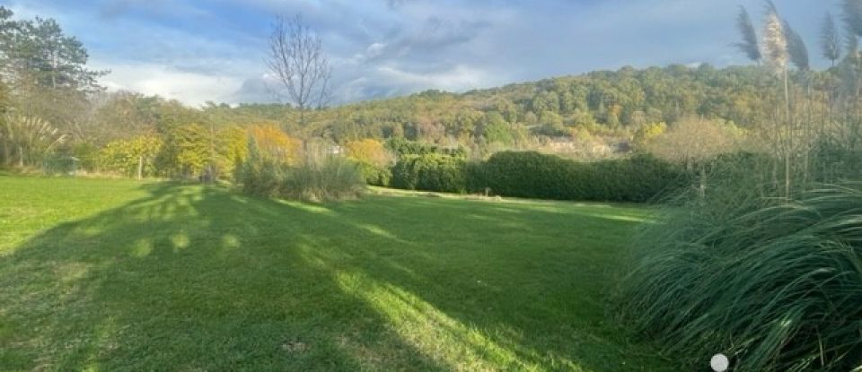 Maison traditionnelle 9 pièces de 156 m² à Bergerac (24100)