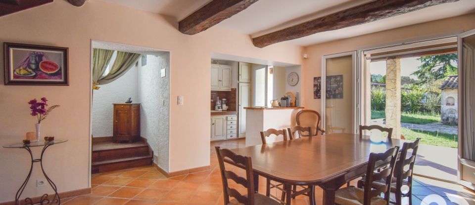 Maison 7 pièces de 180 m² à Auriol (13390)