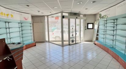 Retail property of 113 m² in Aramon (30390)