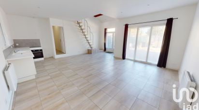 Maison 4 pièces de 85 m² à La Brosse-Montceaux (77940)