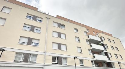 Apartment 3 rooms of 62 m² in Chilly-Mazarin (91380)