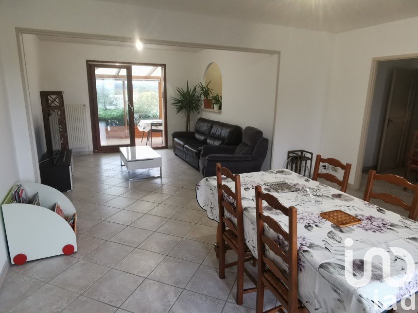 Maison 5 pièces de 125 m² à Thiaucourt-Regniéville (54470)