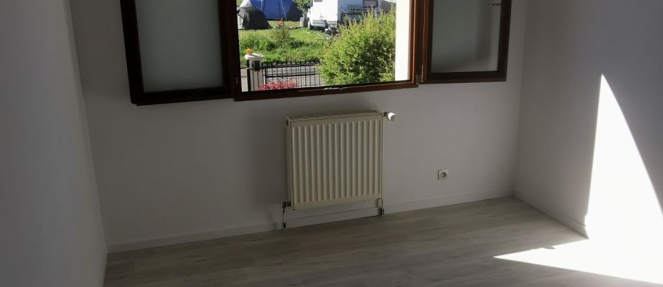 Maison 5 pièces de 125 m² à Thiaucourt-Regniéville (54470)